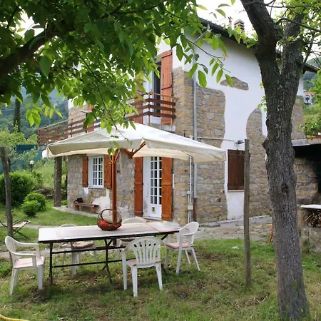 Peppin, Private House In Natural Paradise بيت للعطل