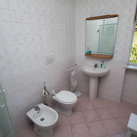 Peppin, Private House In Natural Paradise
